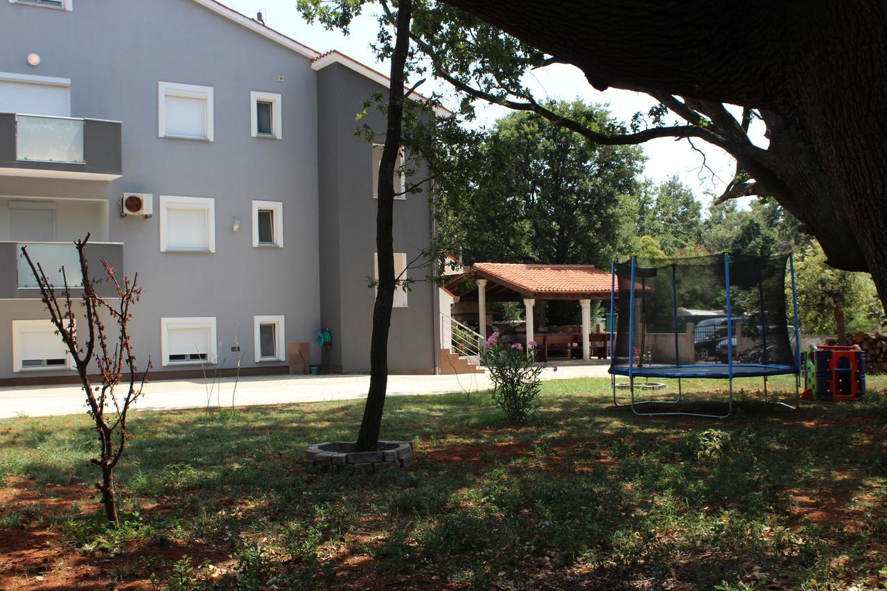 Apartments Barbic ميدولين المظهر الخارجي الصورة